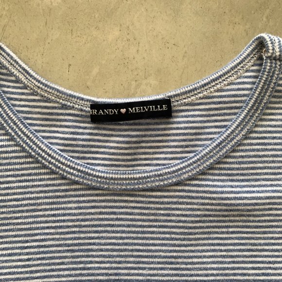 Brandy Melville T's - Picture 2 of 5